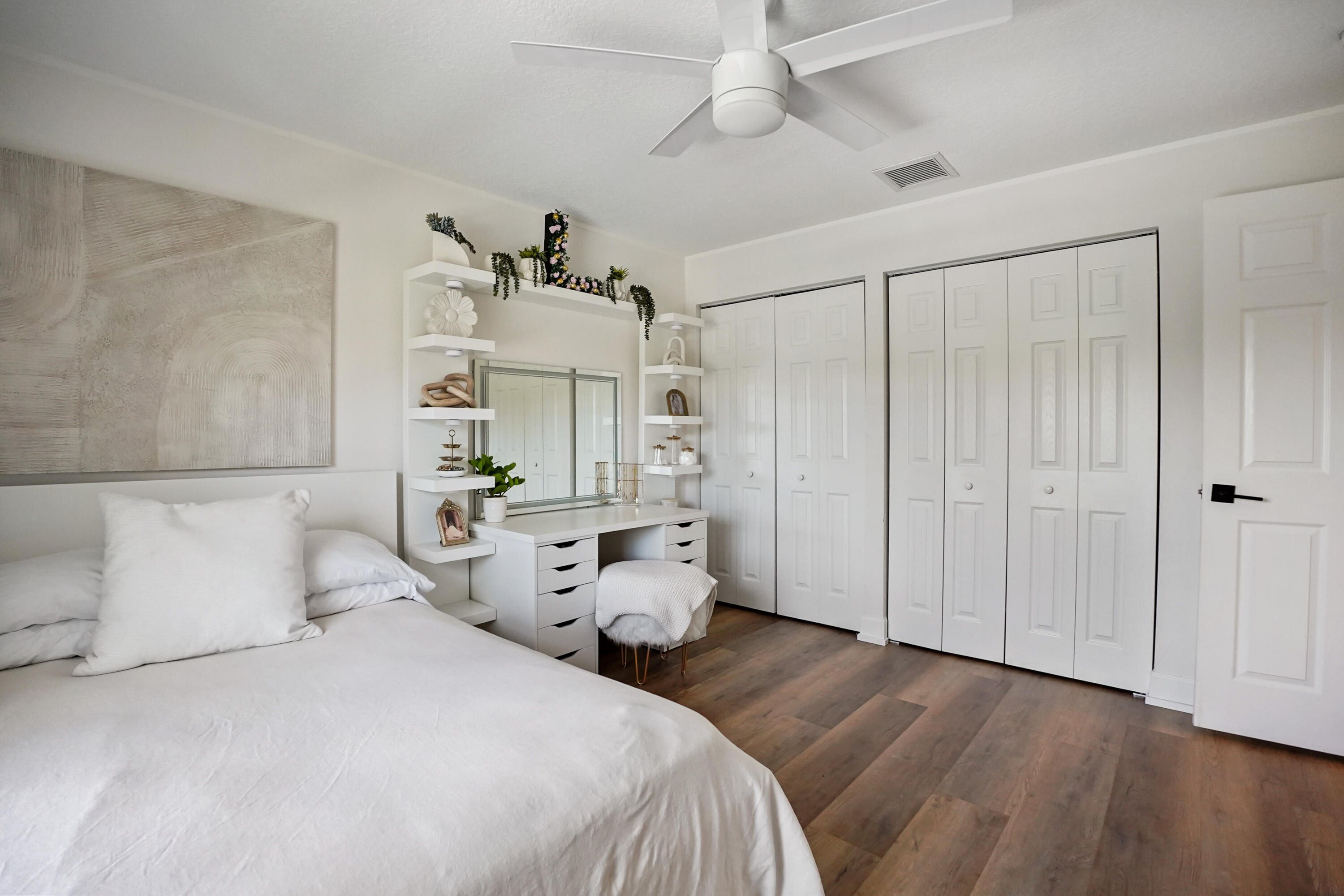 3914 La Rambla Lake Worth, FL 33467 - Photo 25 of 43 28 Bedroom 02