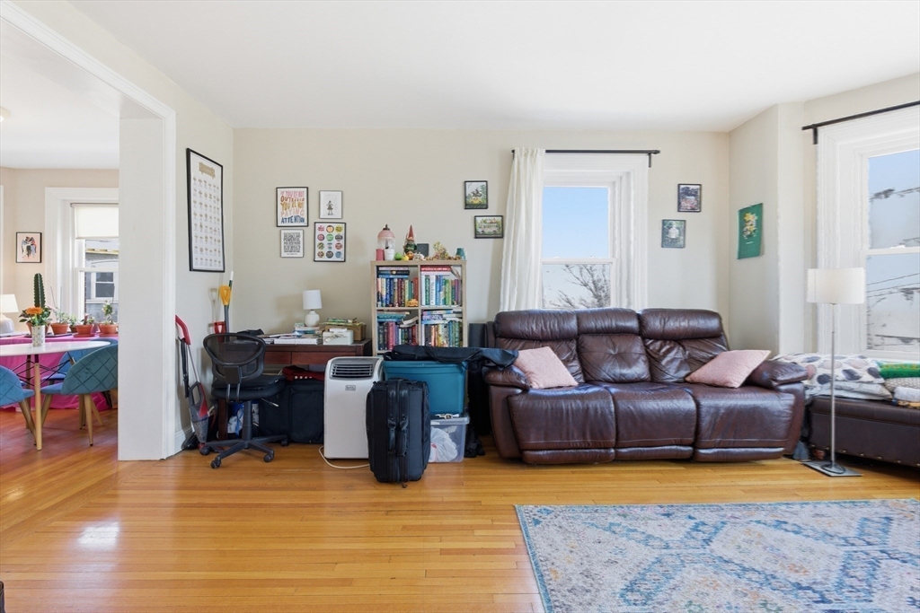 18 Centre Street, Unit 304 Cambridge, MA 02139 - Photo 3 of 17