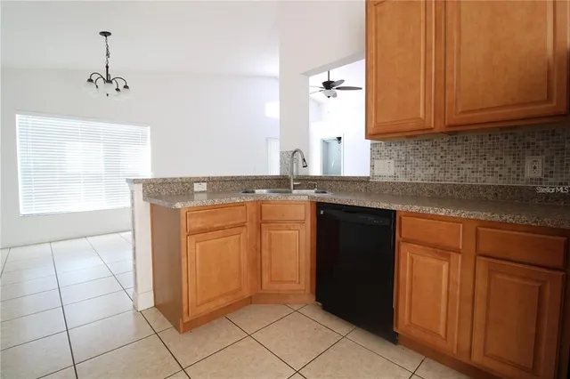 $2,350 | 11414 Pinewood Cove Lane, Orlando, FL 32817
