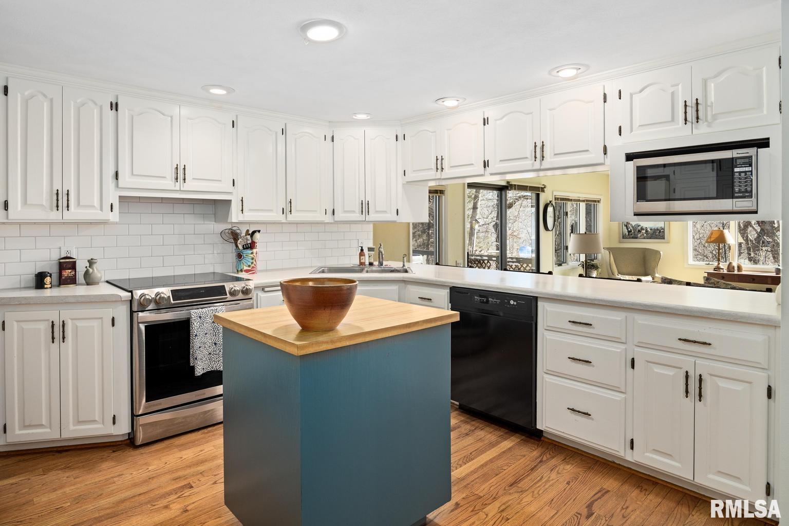 23161 Spring Creek Road Washington, IL 61571 - Photo 13 of 46