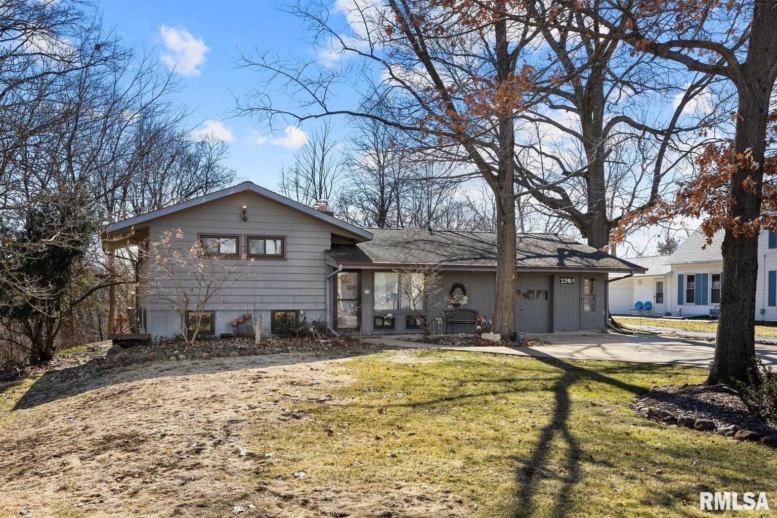 23161 Spring Creek Road Washington, IL 61571 - Photo 3 of 46