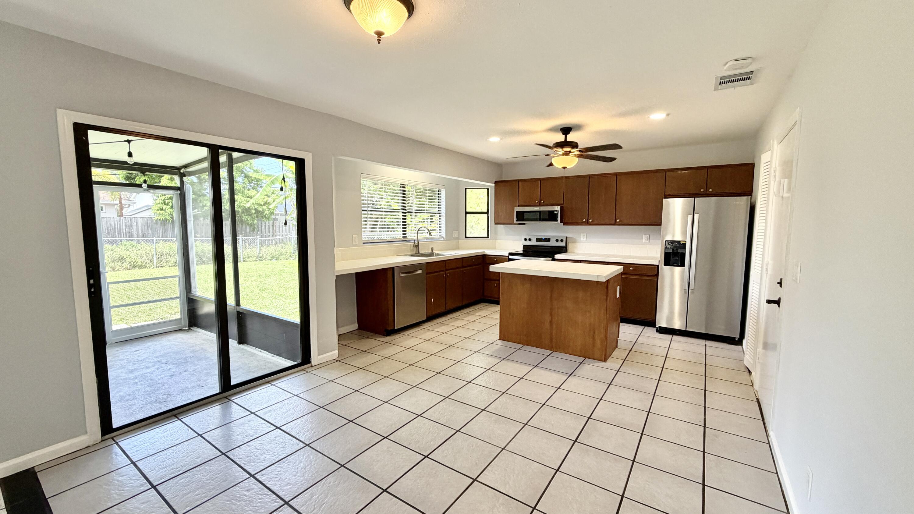 6048 Garrett Street Jupiter, FL 33458 - Photo 16 of 101 IMG_8833