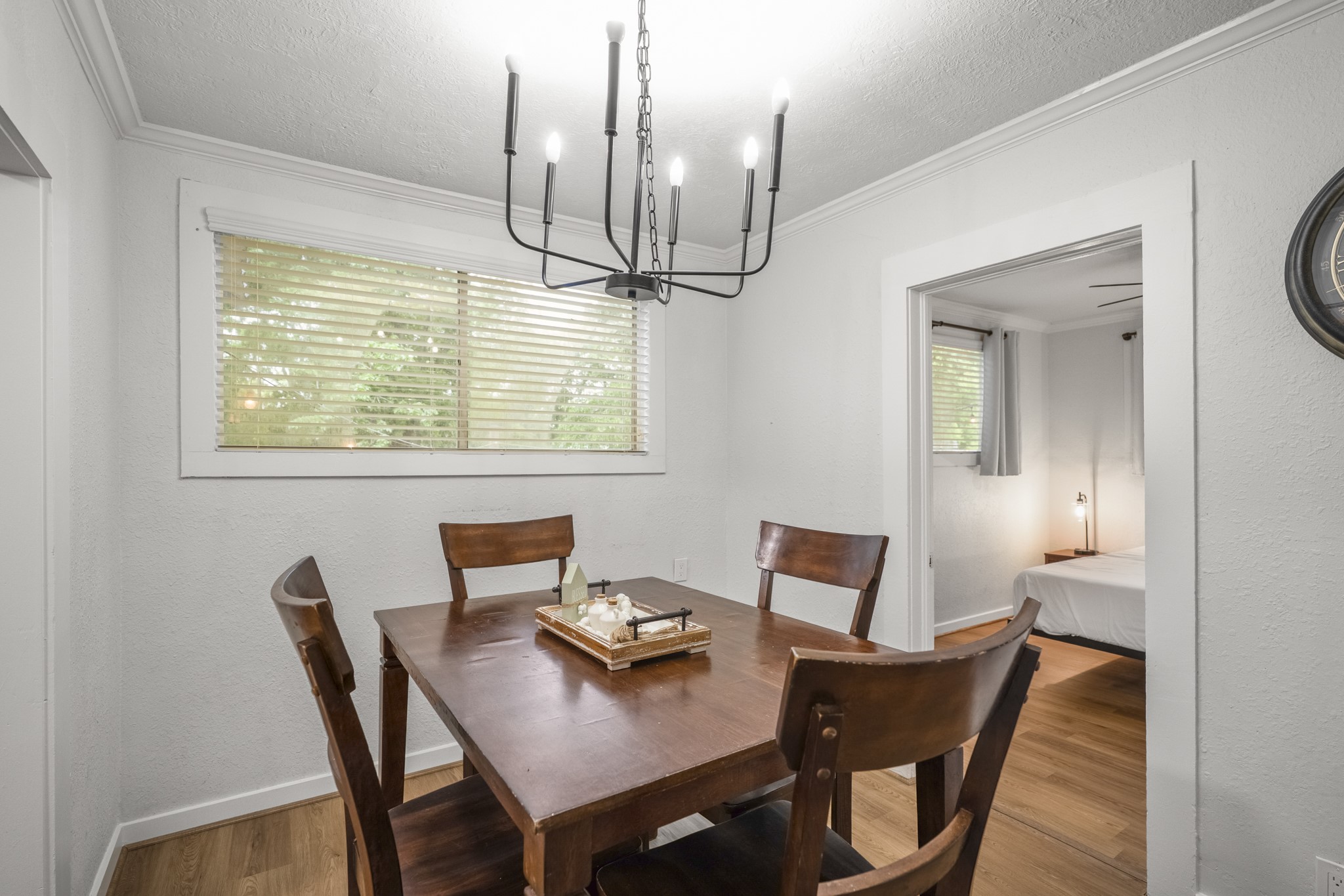 206 Murray Street Conroe, TX 77301 - Photo 22 of 38 a workspace with furniture and a window
