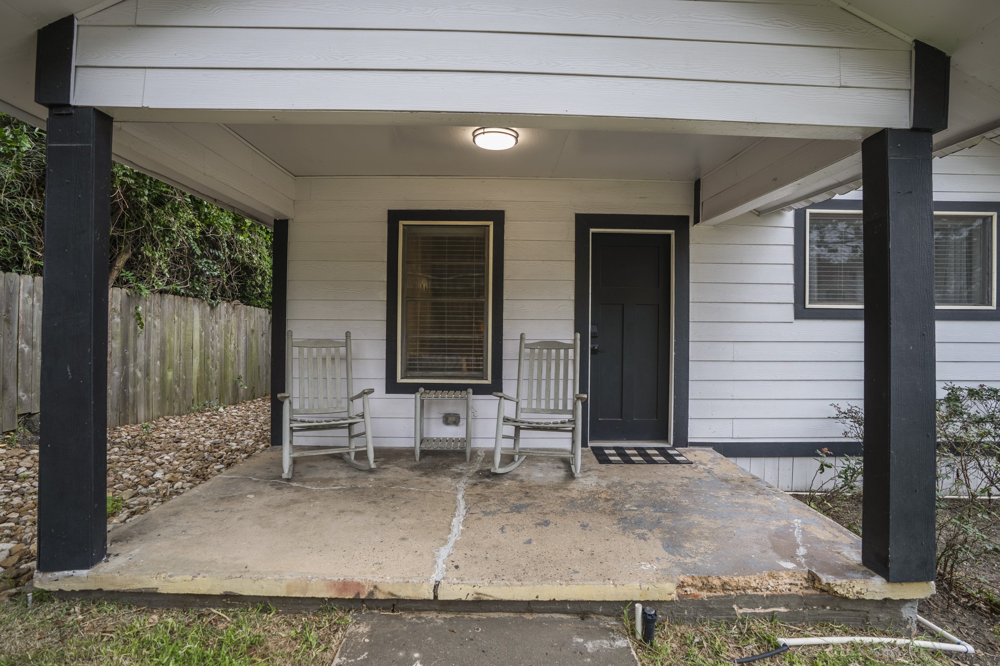 206 Murray Street Conroe, TX 77301 - Photo 7 of 38