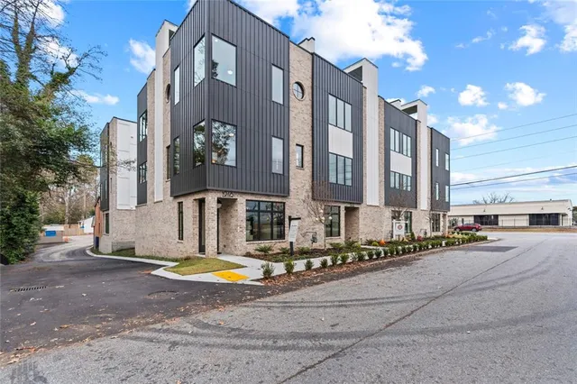 $839,000 | 1946 8th Street, Unit 1, Atlanta, GA 30341