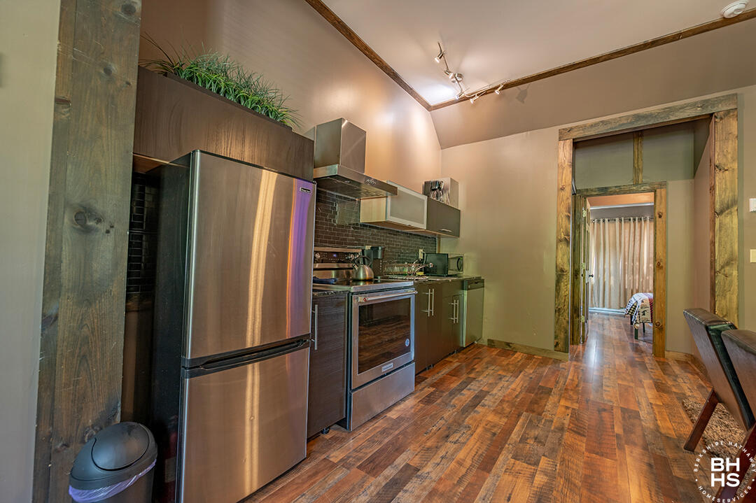 6143 Sentinel Road, Unit # 1 Lake Placid, NY 12946 - Photo 5 of 19 Downhill1Condo_Summer_Kitchen