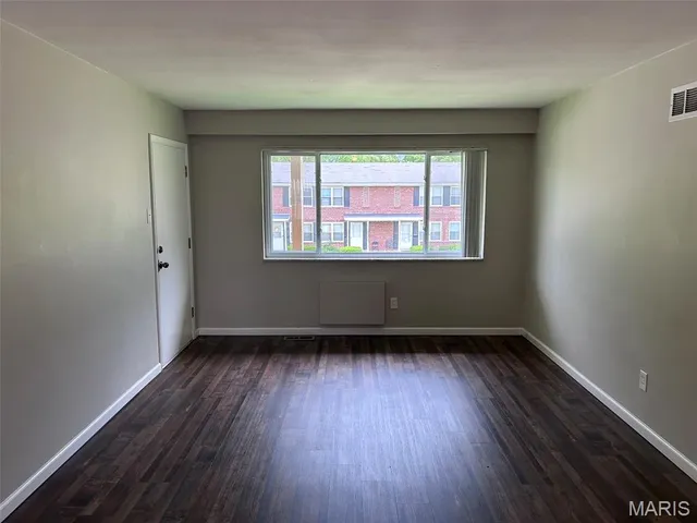 $375,000 | 7412 Burcke Drive, Hazelwood, MO 63042