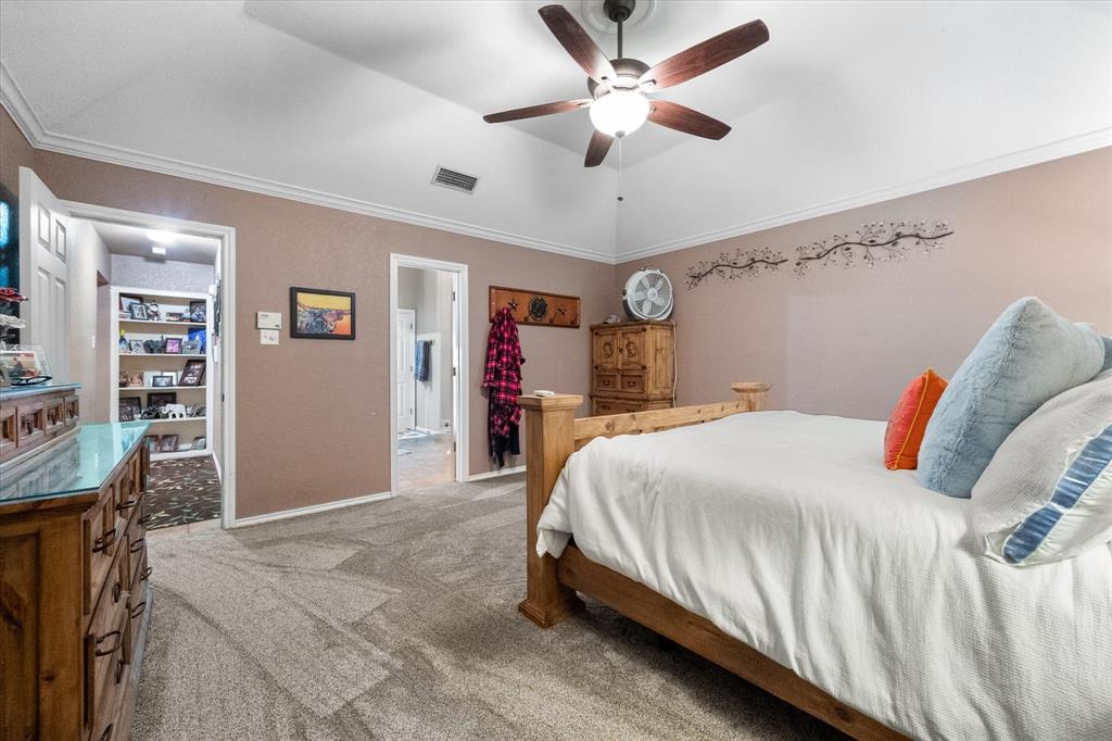 2800 Coventry Road Crowley, TX 76036 - Photo 10 of 39