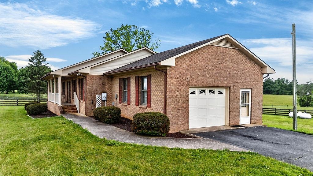 150 Battlefield Road Waynesboro, VA 22980 - Photo 5 of 61