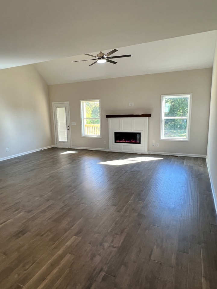 306 Buckadee Road La Vergne, TN 37086 - Photo 3 of 24 Gallery Image 3