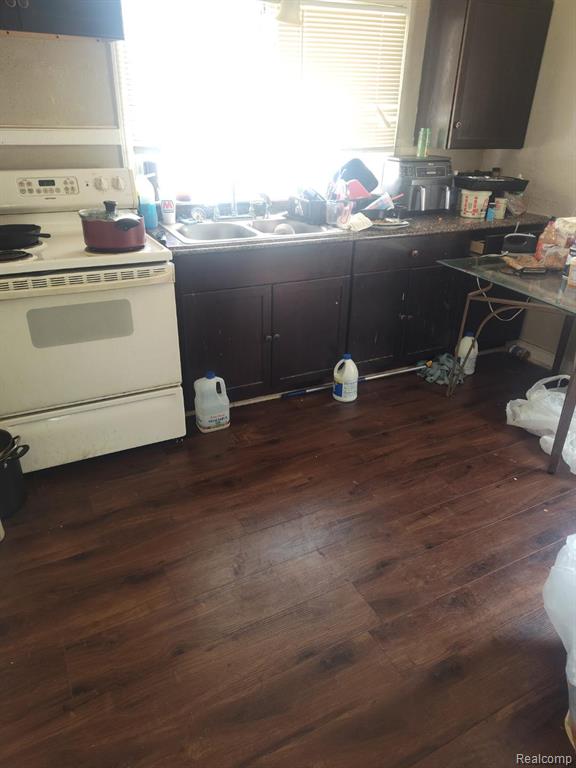 344 North Perry Street Pontiac, MI 48342 - Photo 6 of 15