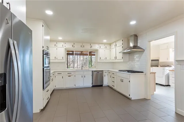 $3,000 | 3355 Pinetree Drive Southeast, Smyrna, GA 30080