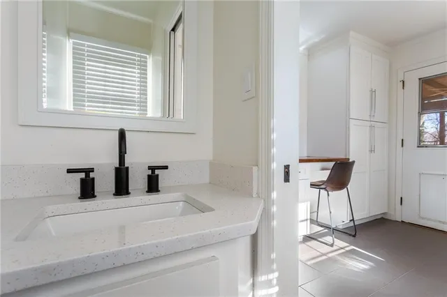 $3,000 | 3355 Pinetree Drive Southeast, Smyrna, GA 30080