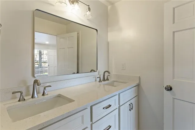 $3,000 | 3355 Pinetree Drive Southeast, Smyrna, GA 30080