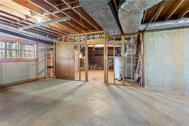 $3,000 | 3355 Pinetree Drive Southeast, Smyrna, GA 30080