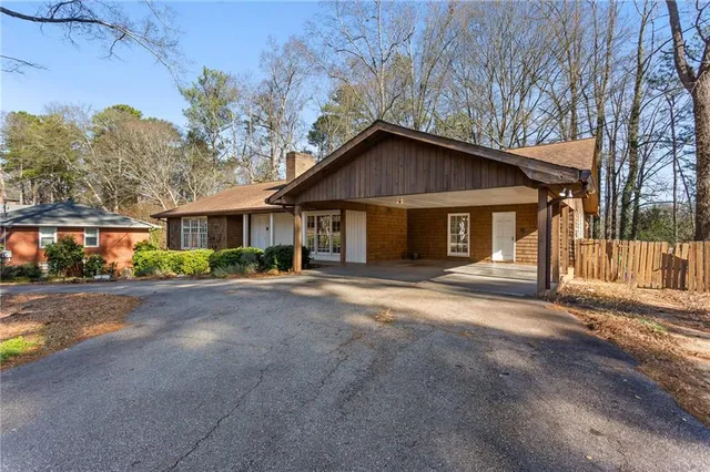$3,000 | 3355 Pinetree Drive Southeast, Smyrna, GA 30080