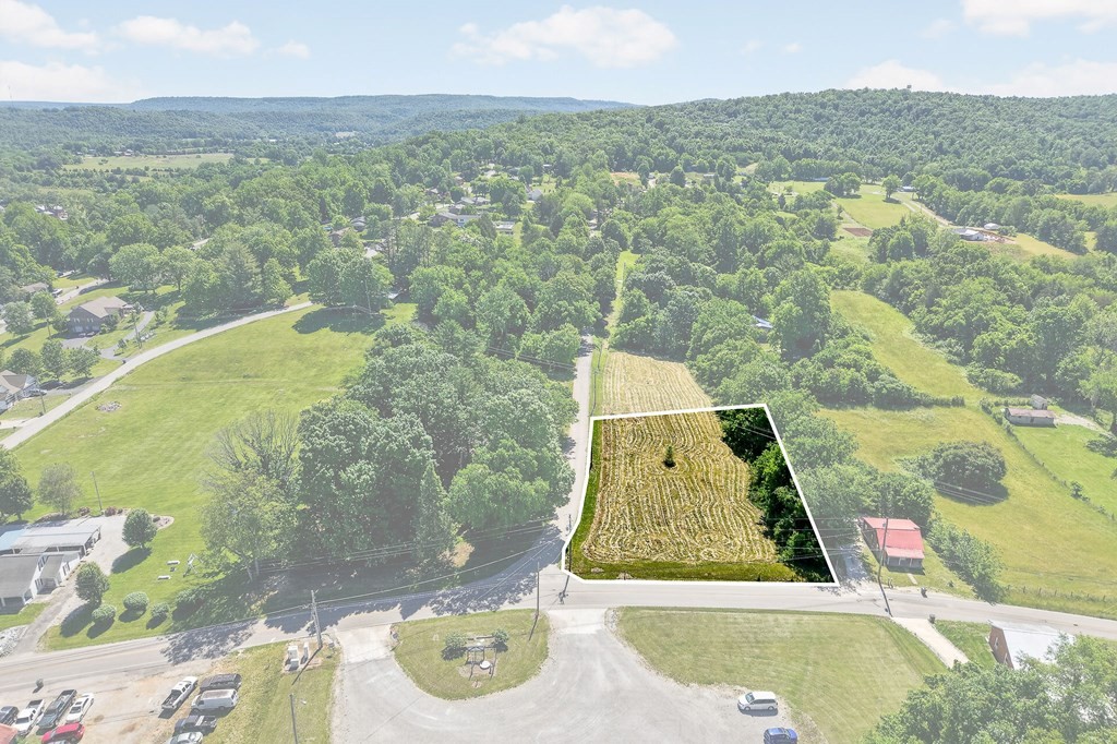103 Jones Road Sparta, TN 38583 - Photo 4 of 35