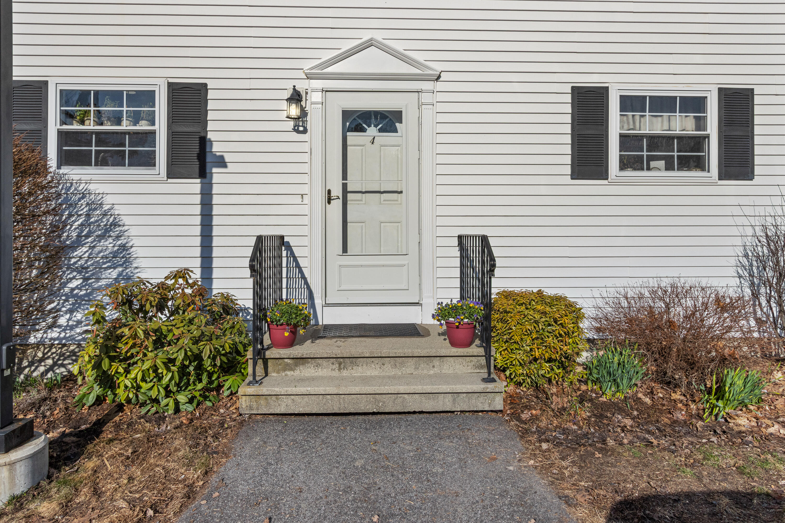240 Barnstable Road, Unit 4 South Portland, ME 04106 - Photo 1 of 36 20250409CO-71004