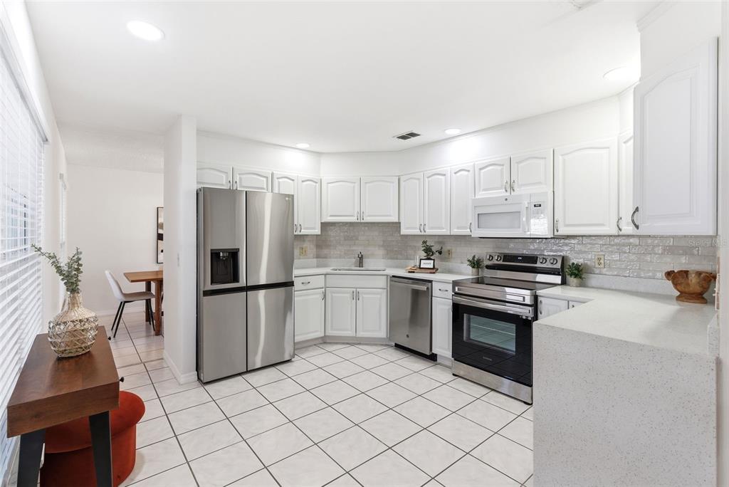 935 Amy Ridge Court Kissimmee, FL 34747 - Photo 18 of 34