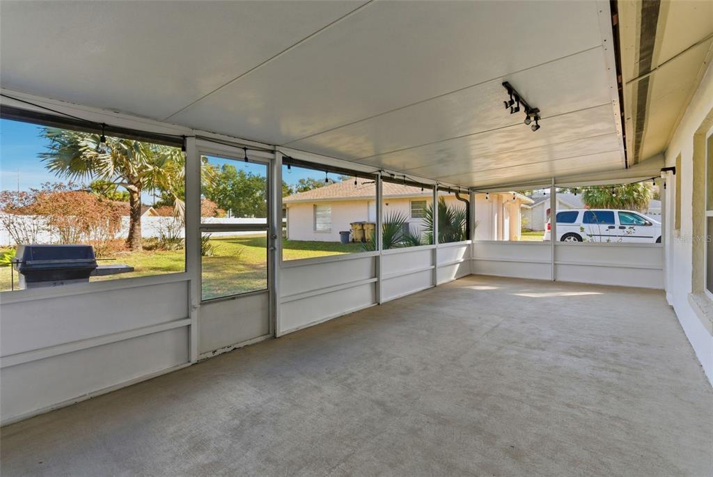 935 Amy Ridge Court Kissimmee, FL 34747 - Photo 32 of 34