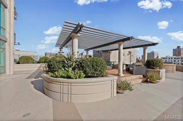 $449,900 | 4909 Laclede Avenue, Unit 1205, St. Louis, MO 63108