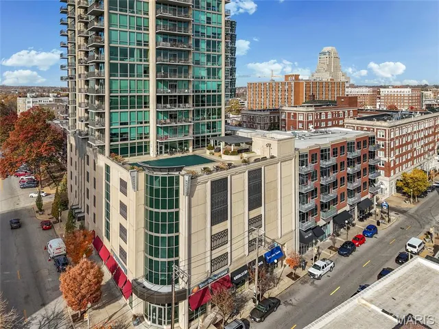 $449,900 | 4909 Laclede Avenue, Unit 1205, St. Louis, MO 63108