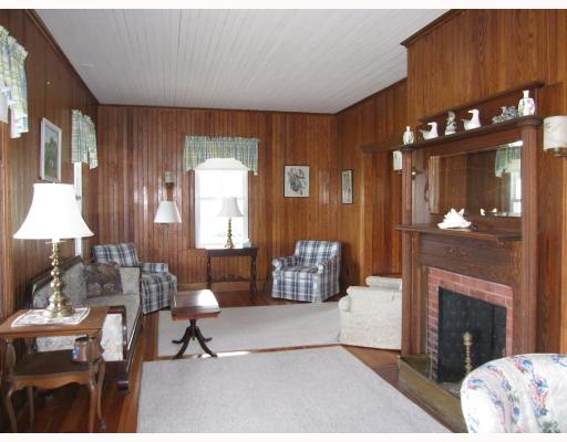 139 Sakonnet Point Road Little Compton, RI 02837 - Photo 4 of 6 Living Room.