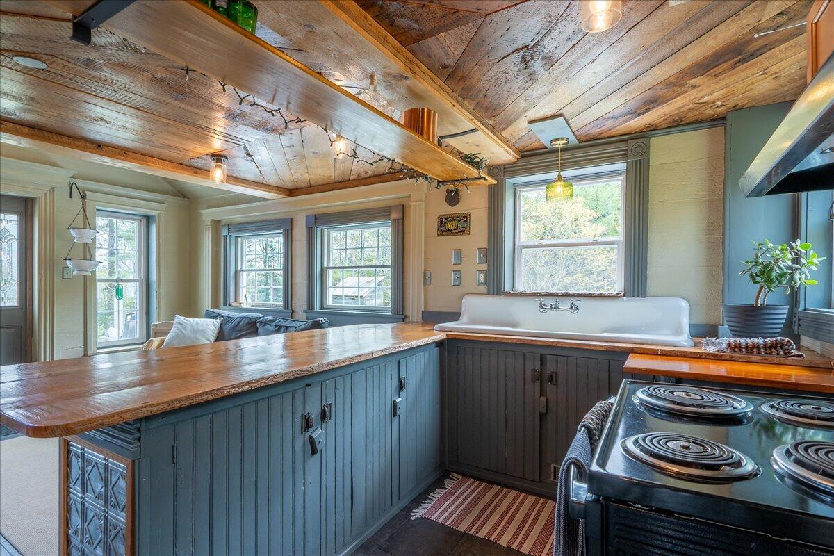 33 Blake Farm Road Edgecomb, ME 04556 - Photo 16 of 42 27-33 Blake Farm Rd-27