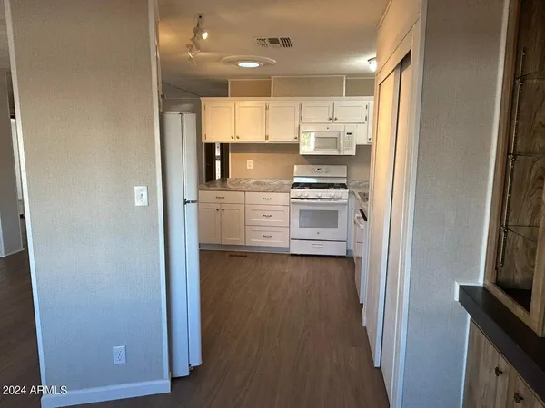 $1,800 | 9022 East Citrus Lane South, Chandler, AZ 85248