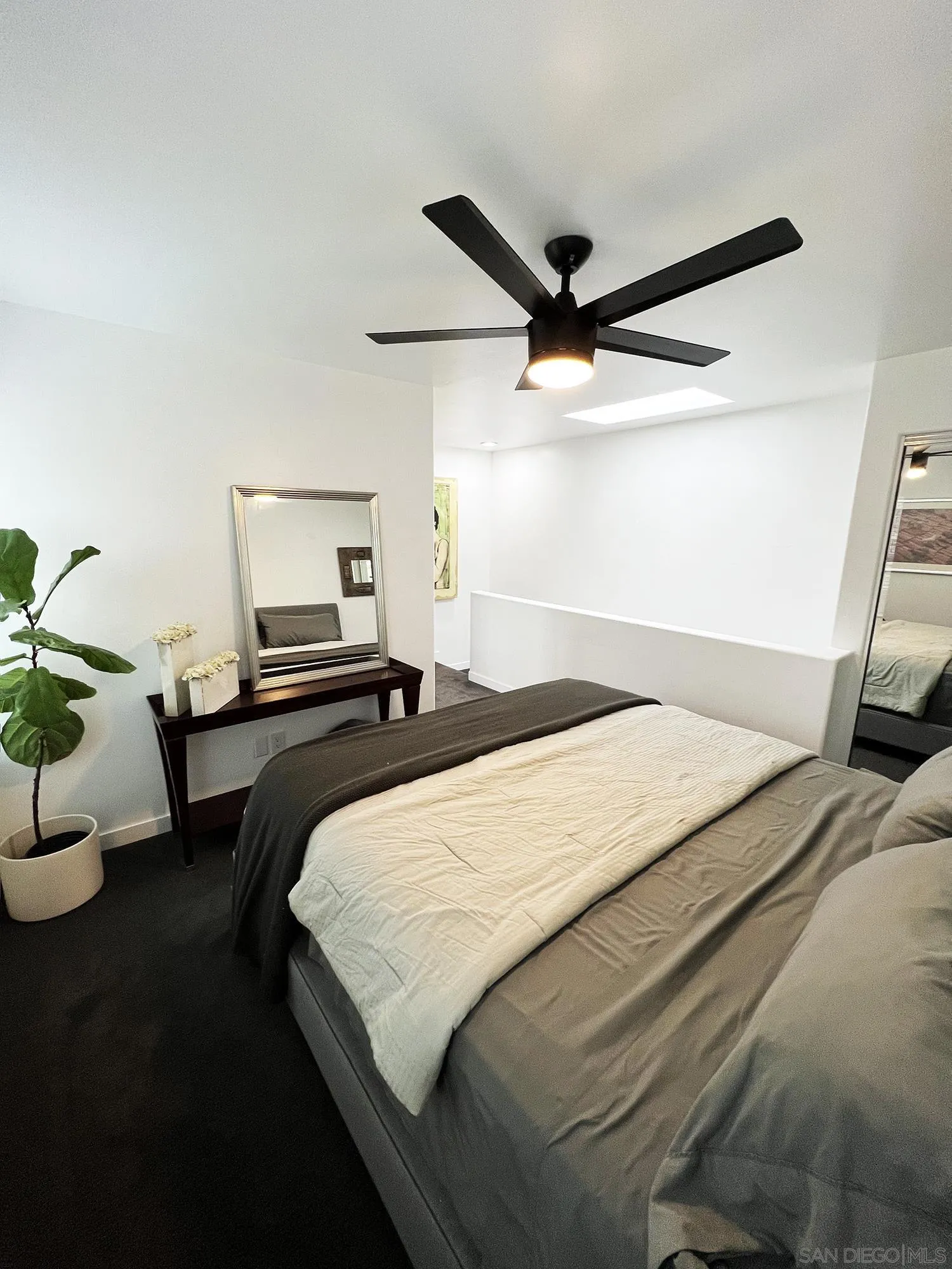 280 Hillcrest Drive, Unit A Encinitas, CA 92024 - Photo 18 of 19