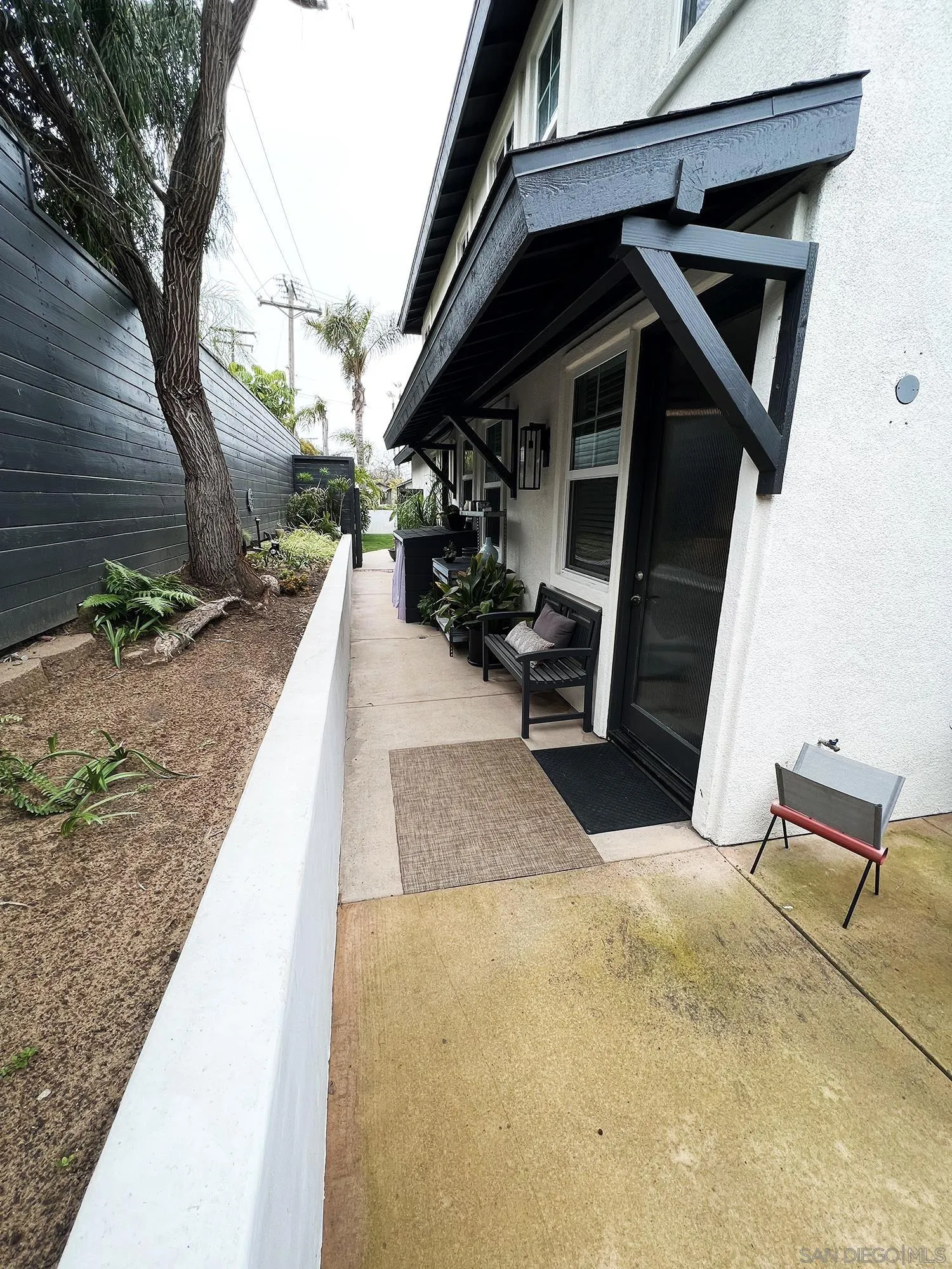 280 Hillcrest Drive, Unit A Encinitas, CA 92024 - Photo 4 of 19