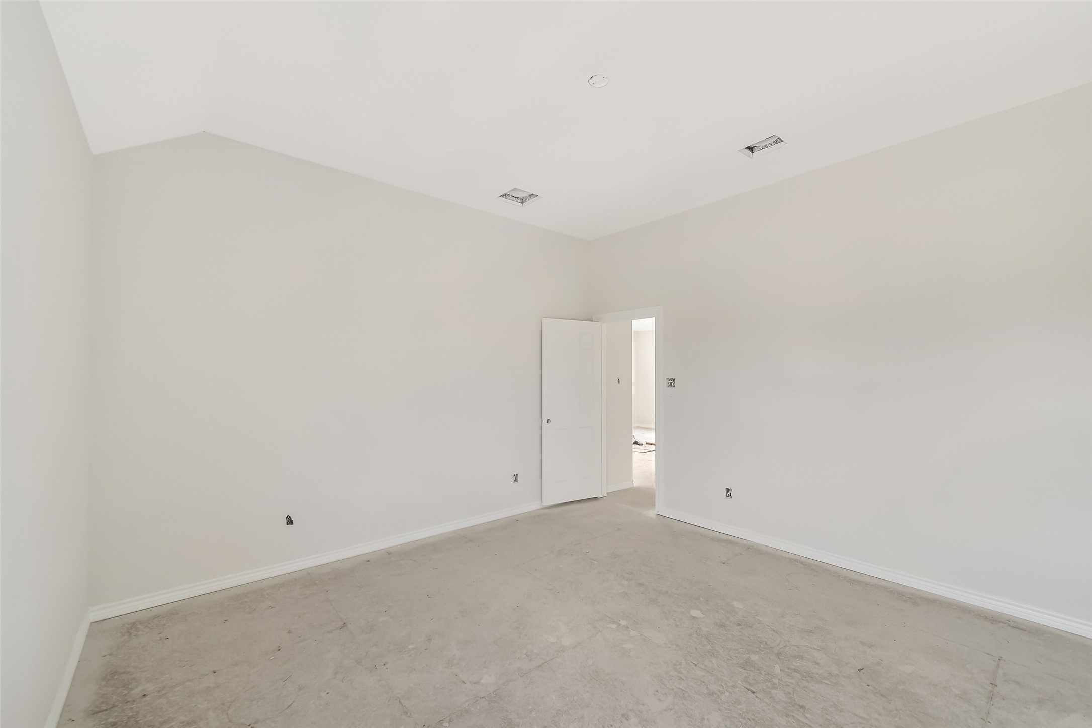 102 Par Circle La Porte, TX 77571 - Photo 19 of 24 a view of an empty room