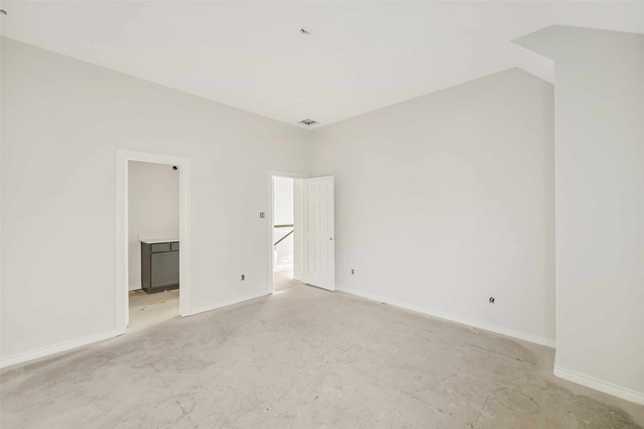 102 Par Circle La Porte, TX 77571 - Photo 23 of 24 a view of an empty room