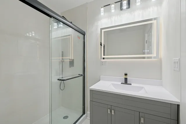 $559,000 | 2339 South 59th Avenue, Cicero, IL 60804