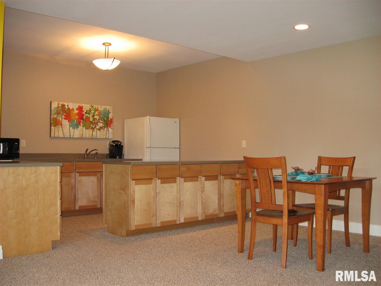 15774 Red Shale Hill Road Pekin, IL 61554 - Photo 23 of 33