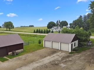 W5837 County Rd A Sugar Creek, WI 53121 - Photo 15 of 83 bb4