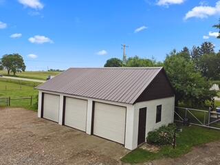 W5837 County Rd A Sugar Creek, WI 53121 - Photo 16 of 83 bb5