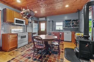 W5837 County Rd A Sugar Creek, WI 53121 - Photo 33 of 83 ii2
