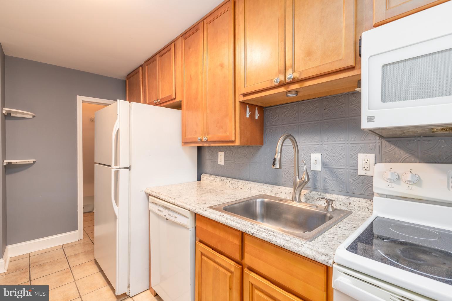 707 Aldworth Road Dundalk, MD 21222 - Photo 13 of 27 Kitchen