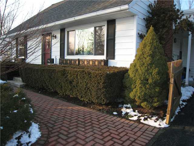 2224 Edgevale Road Columbus, OH 43221 - Photo 2 of 21
