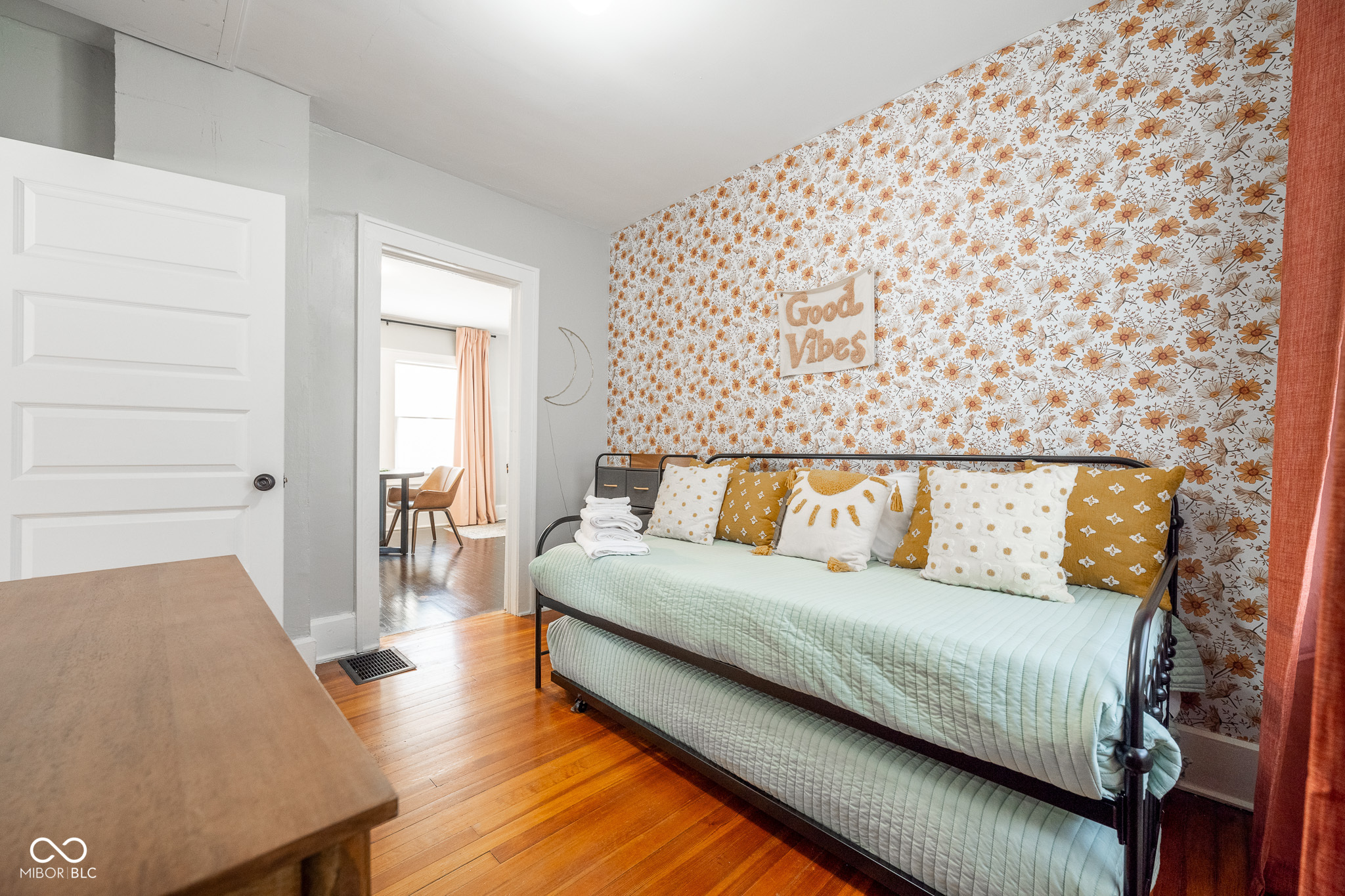 918 East 46th Street Indianapolis, IN 46205 - Photo 12 of 35