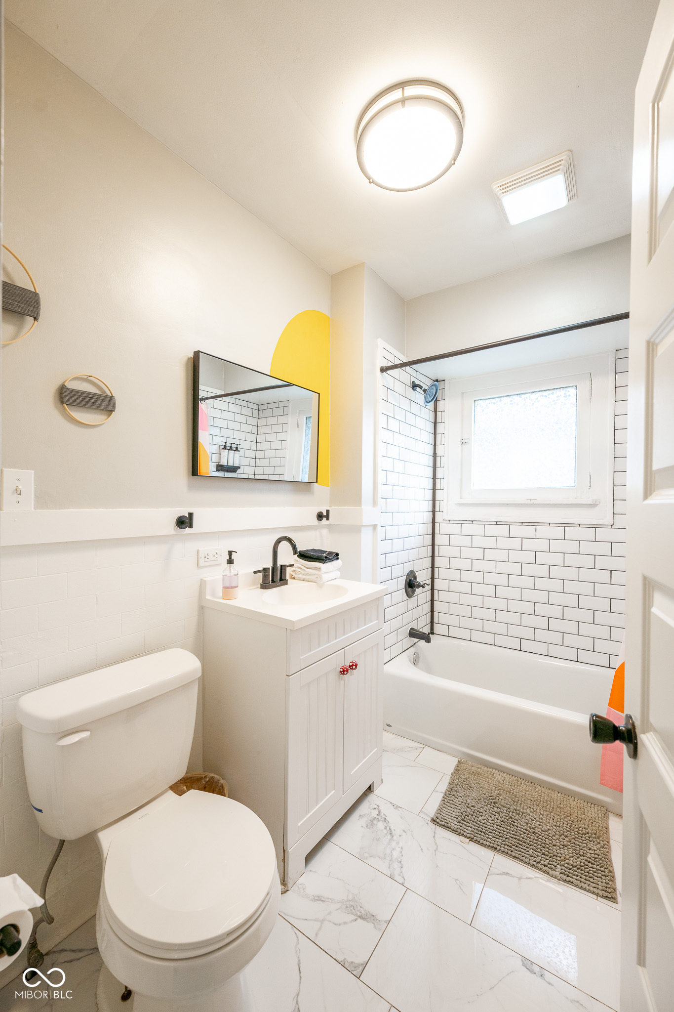 918 East 46th Street Indianapolis, IN 46205 - Photo 8 of 35