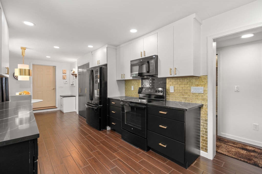 188 Atlantic Street Gloucester, MA 01930 - Photo 17 of 29