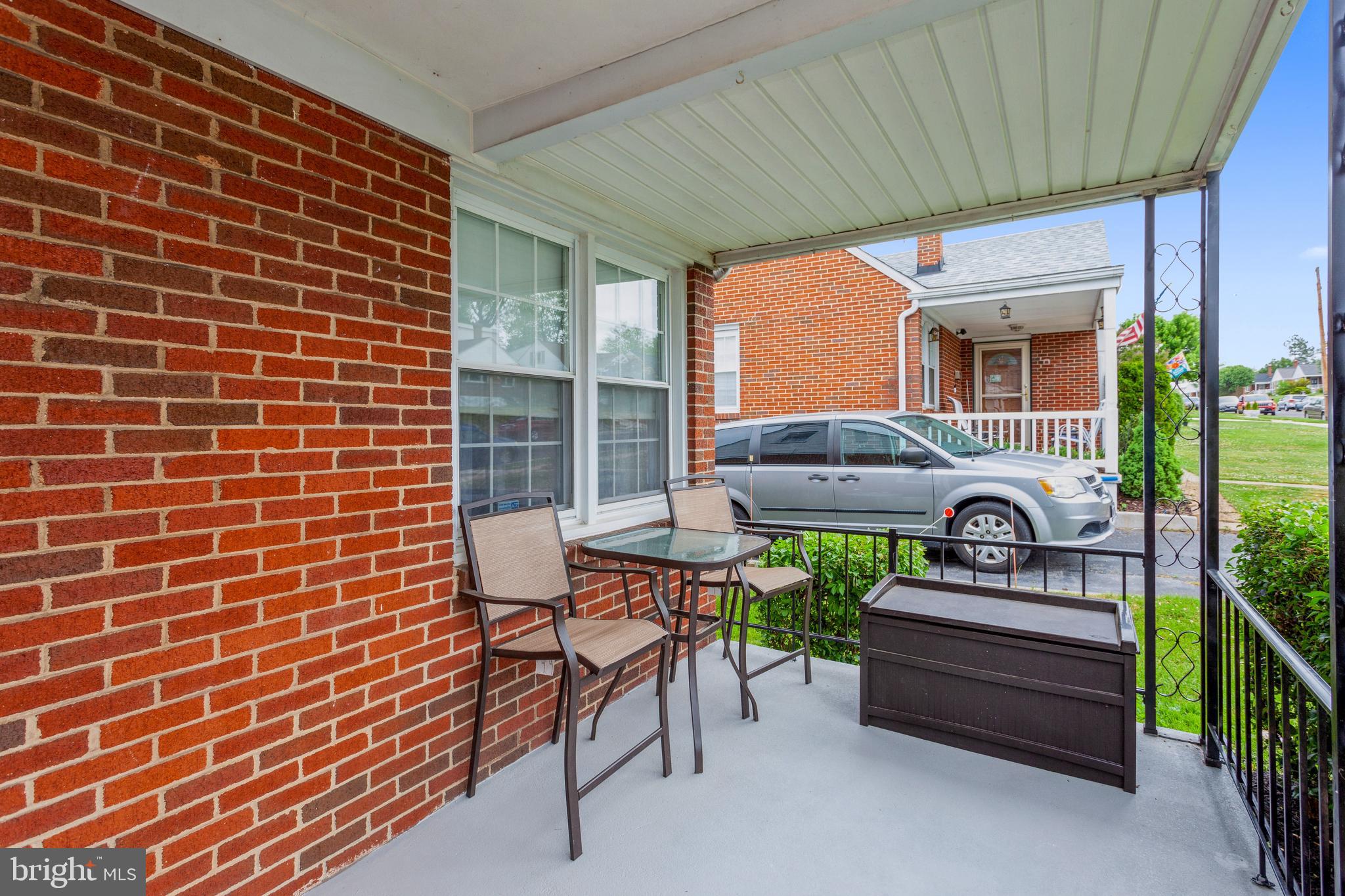 1806 Hanford Road Baltimore, MD 21237 - Photo 4 of 37 Front Porch