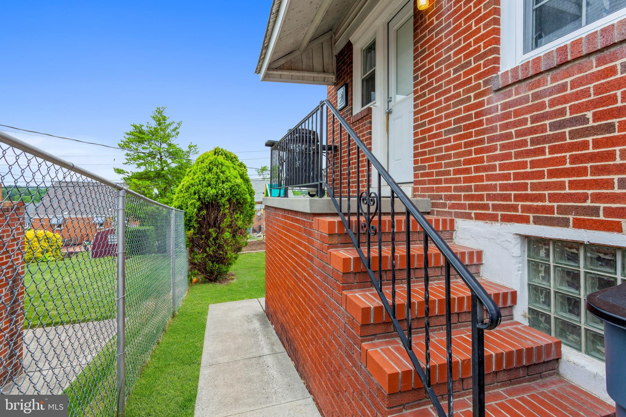 1806 Hanford Road Baltimore, MD 21237 - Photo 35 of 37 Side Entrance