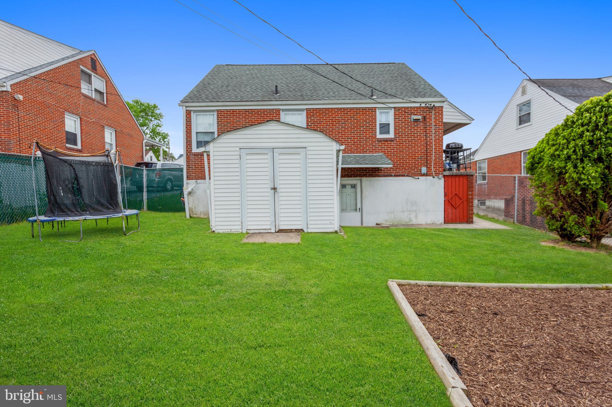 1806 Hanford Road Baltimore, MD 21237 - Photo 37 of 37 Fenced Year Yard