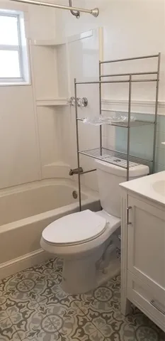 $1,100,000 | 1933 Dewey Street, Hollywood, FL 33020