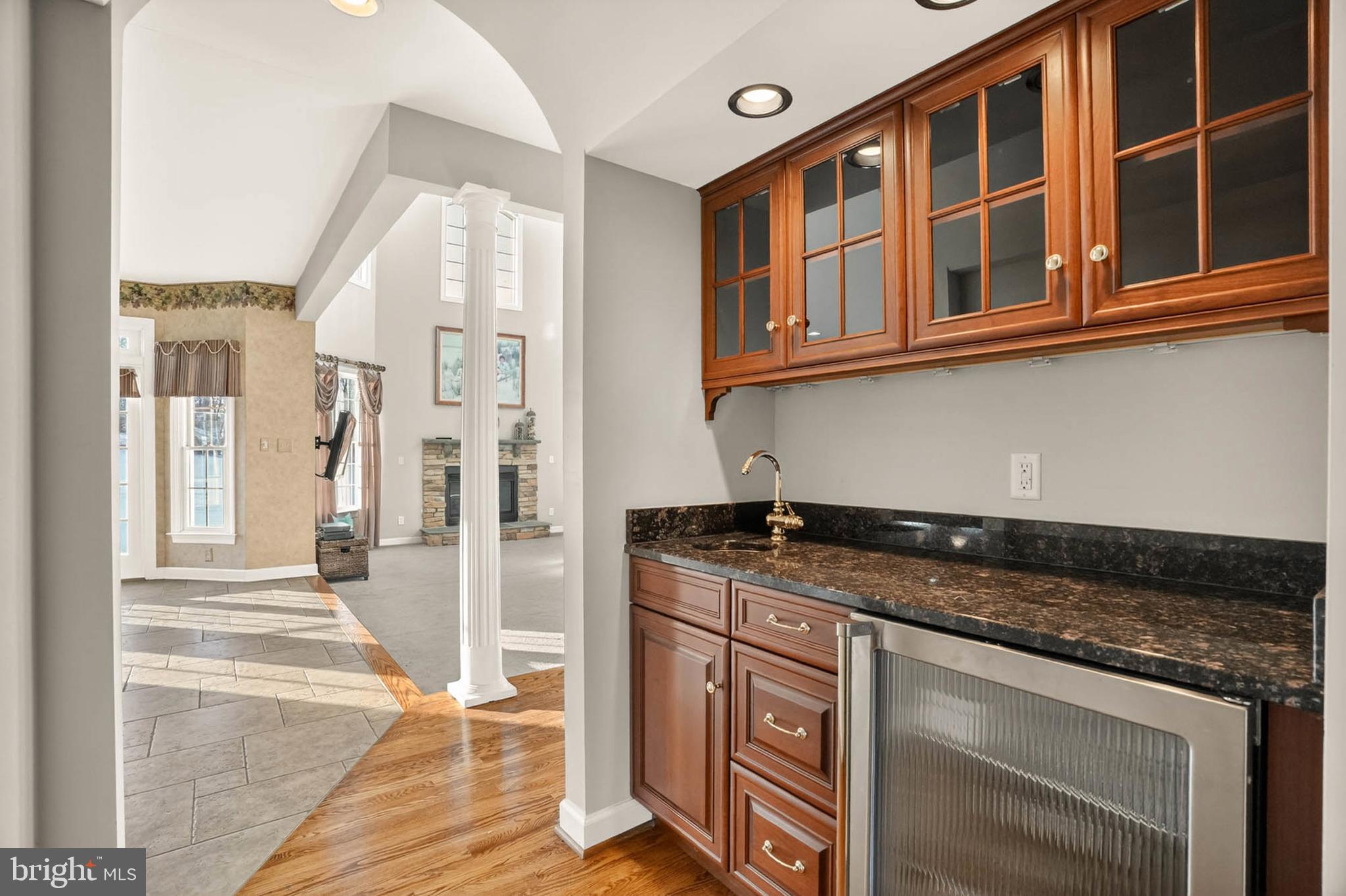 1900 Fawn Way Finksburg, MD 21048 - Photo 17 of 58 Butlers pantry