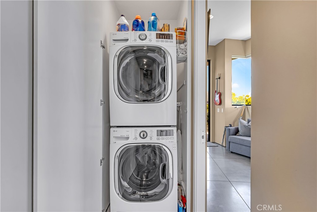 31411 Ceanothus Drive Laguna Beach, CA 92651 - Photo 28 of 60 a utility room with dryer and washer