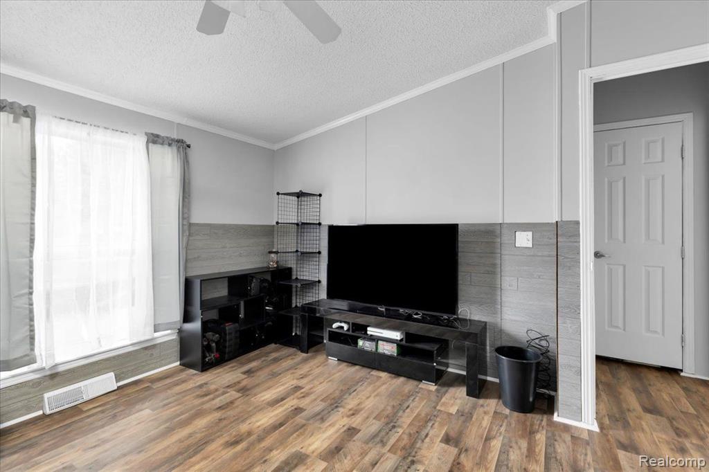 9971 Exeter Road Carleton, MI 48117 - Photo 13 of 50